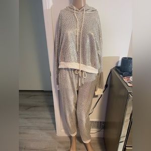 LC curvey collection